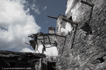 jundl,photography,abandoned places,Narbona,Castelmagno